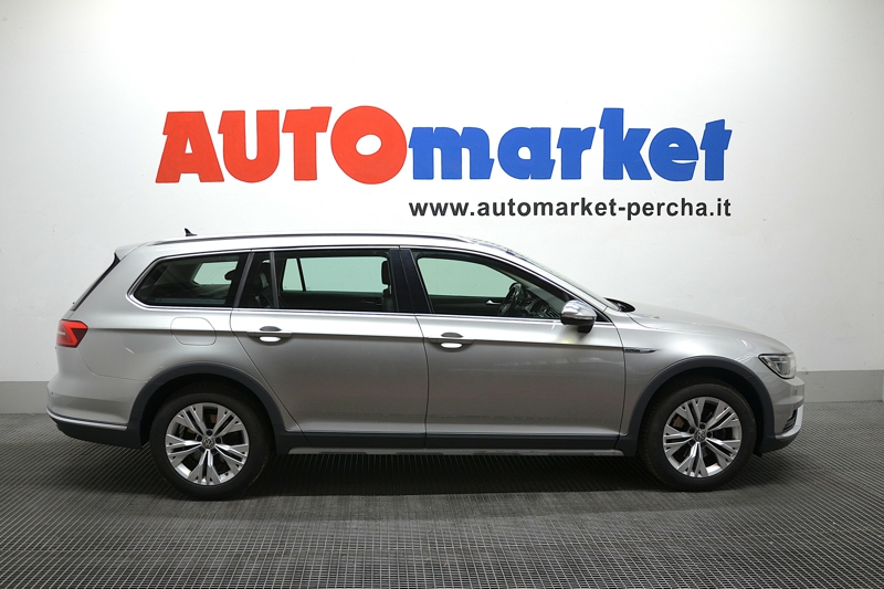 veicoli_scheda.php?AUTO_VEICOLOPage=15&locale=it&IDVEICOLO=1S10588