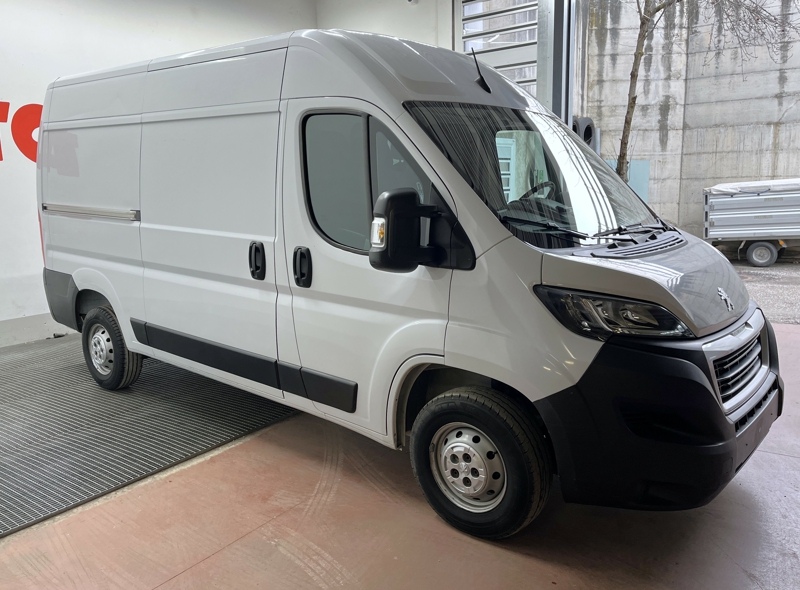 veicoli_commerciali_scheda.php?AUTO_VEICOLOPage=14&locale=it&IDVEICOLO=1S11388