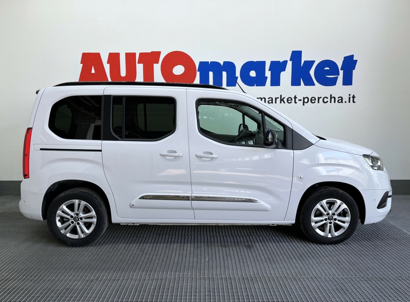 veicoli_scheda.php?AUTO_VEICOLOPage=14&IDVEICOLO=1S11738