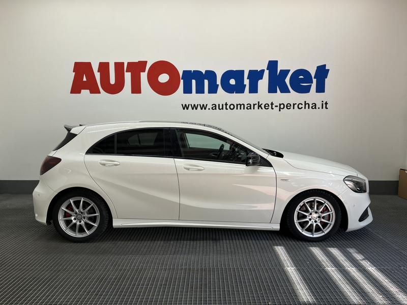 veicoli_scheda.php?AUTO_VEICOLOPage=7&IDVEICOLO=1S11952